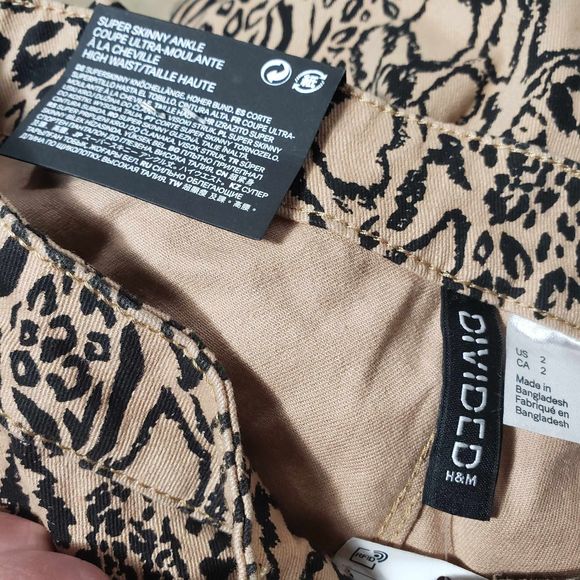 Divided by H&M size 2 Leopard Print Super Skinny Ankle Raw Hem Jeans Pants - Picture 7 of 9